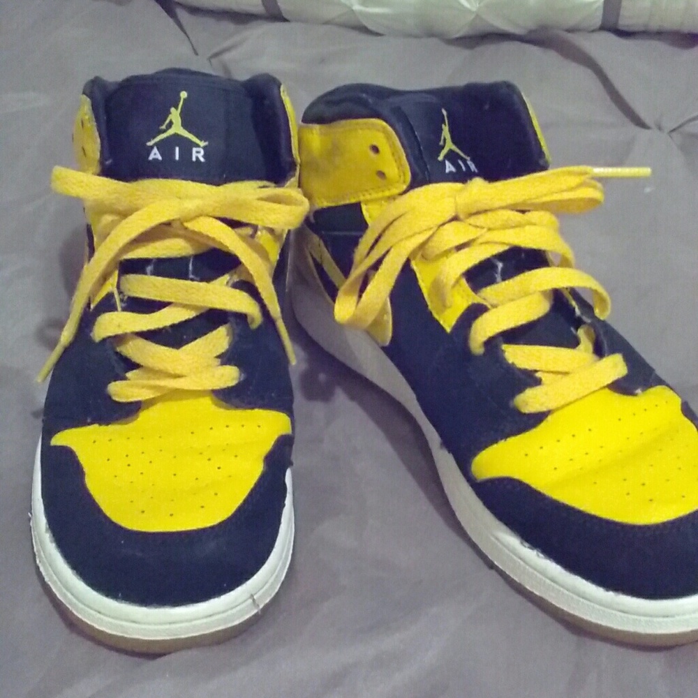 Jordan's 5 Youth